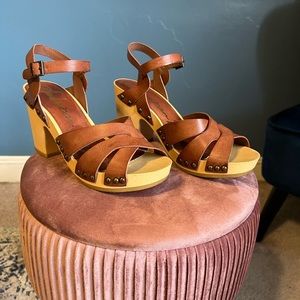 American Rag 2 1/2 inch sandals